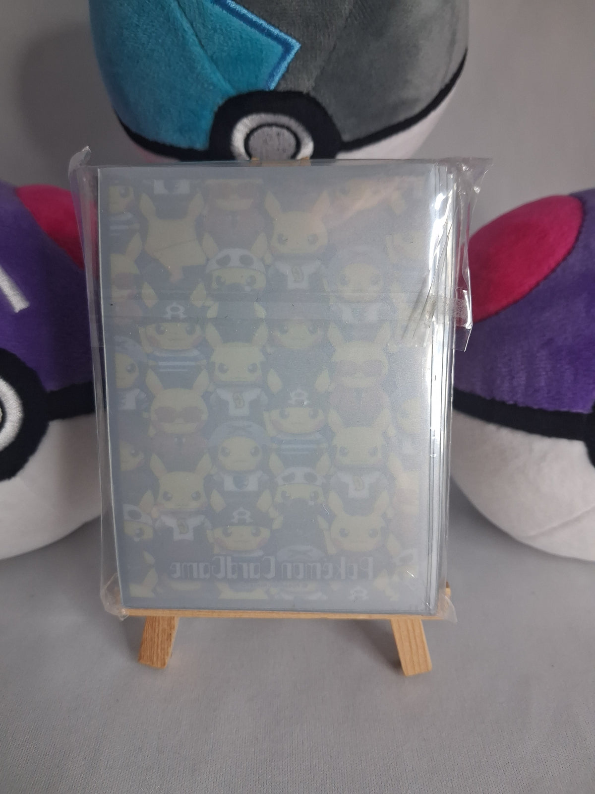 Pokémon Center Pretend Team Skull Grunt Pikachu Sleeves - 65 Stück - 2016 - Sealed Pack
