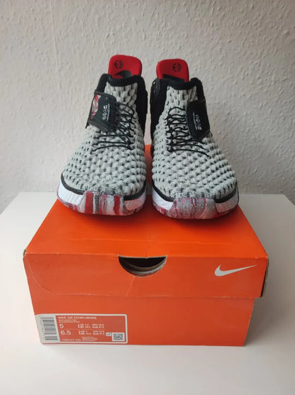 Nike Air Zoom UNVRS - CQ6422-100 - Neu, Ungetragen und OVP - Größe 37,5 (US: 5)